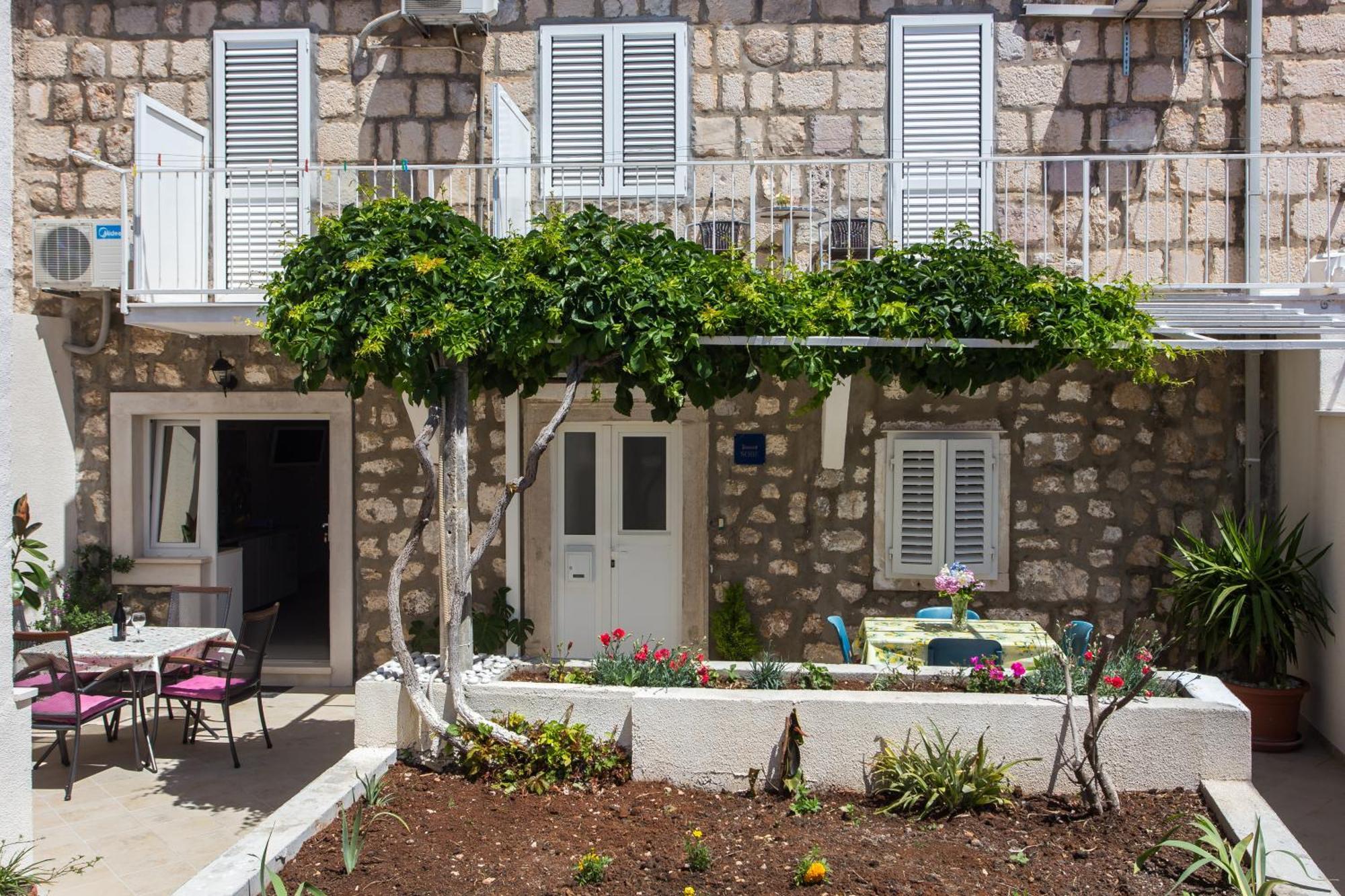 Mare-soba Sa Terasom Dubrovnik